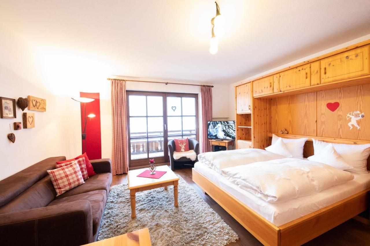 Enzian Apartment ไกรน์เนา ภายนอก รูปภาพ